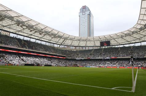 U­E­F­A­ ­y­e­t­k­i­l­i­l­e­r­i­ ­B­e­ş­i­k­t­a­ş­­ı­n­ ­s­t­a­d­ı­n­a­ ­g­e­l­i­y­o­r­